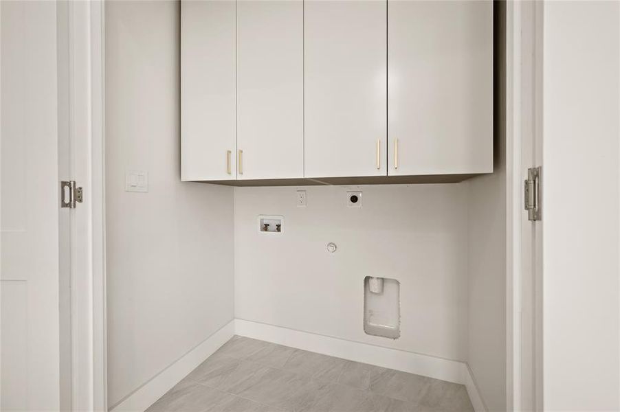Spacious, unfurnished interior of a new home in , Irving (Image 25). Spacious, unfurnished interior of a new home in , Irving (Image 25).