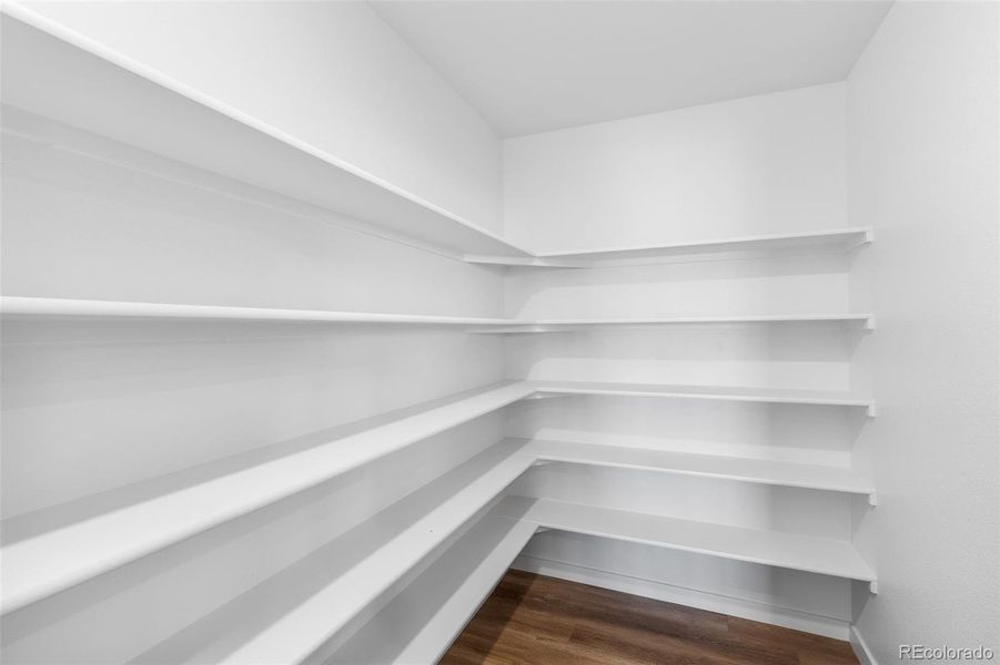 Spacious, unfurnished interior of a new home in Vantage, Berthoud (Image 42).