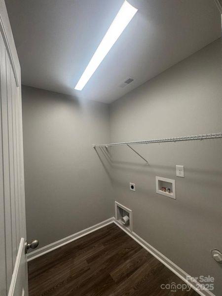 Spacious, unfurnished interior of a new home in , Pageland (Image 7).