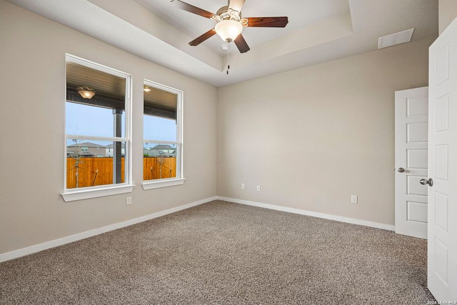 Spacious, unfurnished interior of a new home in Willow Point, San Antonio (Image 38). Spacious, unfurnished interior of a new home in Willow Point, San Antonio (Image 38).