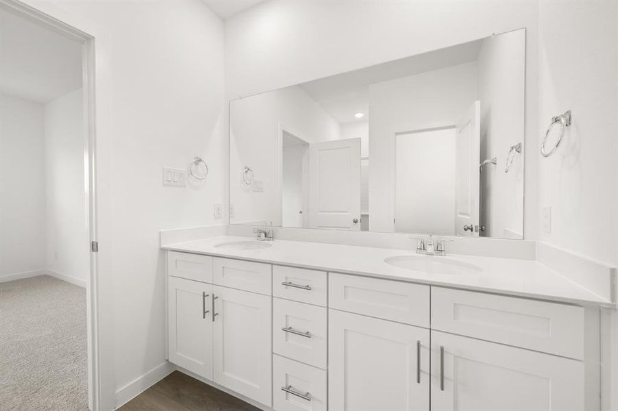 7621 Dakota- Primary Suite-7538