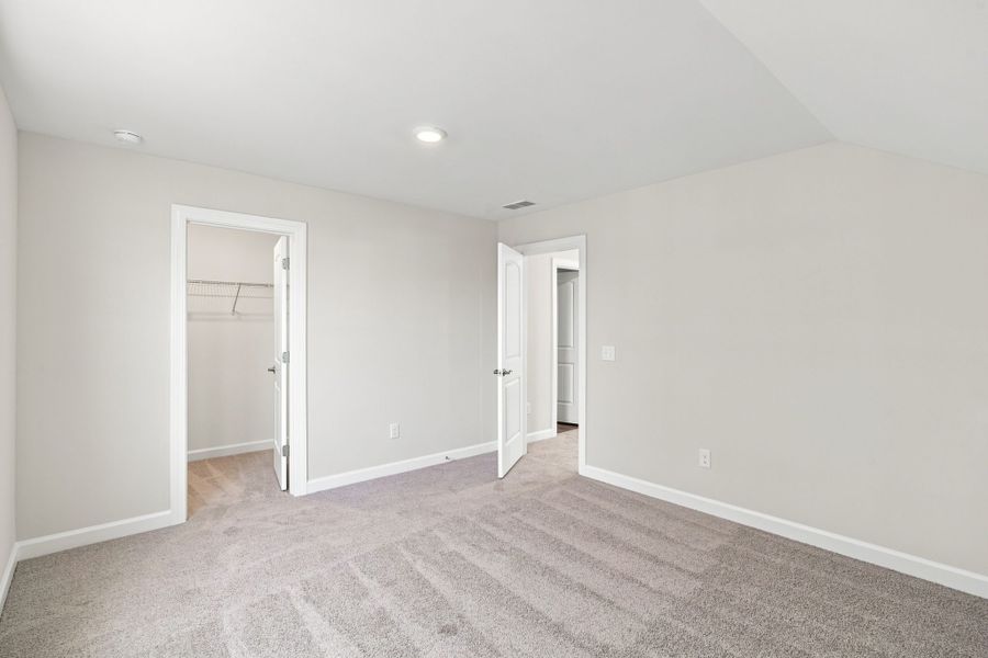 Spacious, unfurnished interior of a new home in Terrapin, Leland (Image 21).