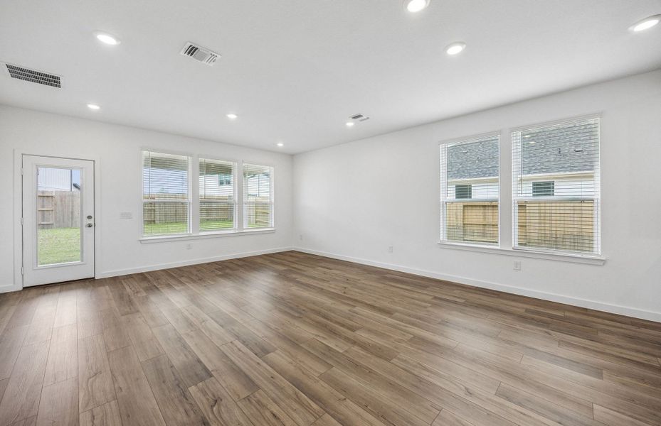 Spacious, unfurnished interior of a new home in Windcress, Cove (Image 18). Spacious, unfurnished interior of a new home in Windcress, Cove (Image 18).
