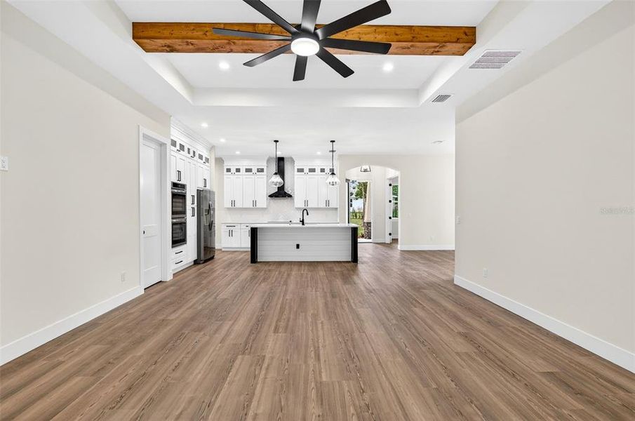 Spacious, unfurnished interior of a new home in , Dade City (Image 32).