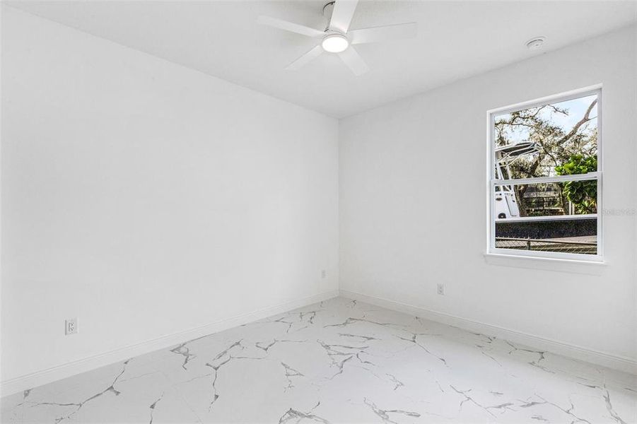 Spacious, unfurnished interior of a new home in , Tampa (Image 33).