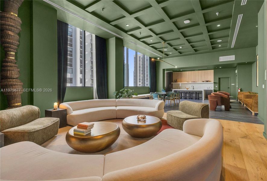 Community amenities in , Miami (Image 25).