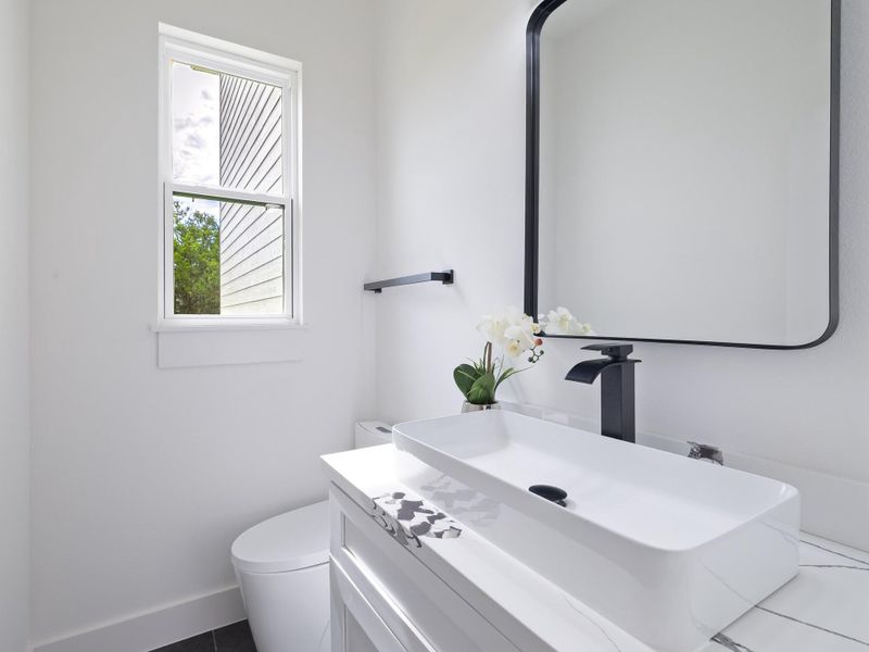 Powder bath
