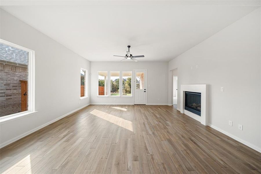 Spacious, unfurnished interior of a new home in Morningstar, Aledo (Image 16). Spacious, unfurnished interior of a new home in Morningstar, Aledo (Image 16).