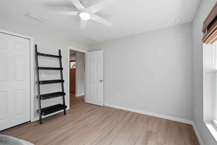 Spacious, unfurnished interior of a new home in , Spring Hill (Image 24).