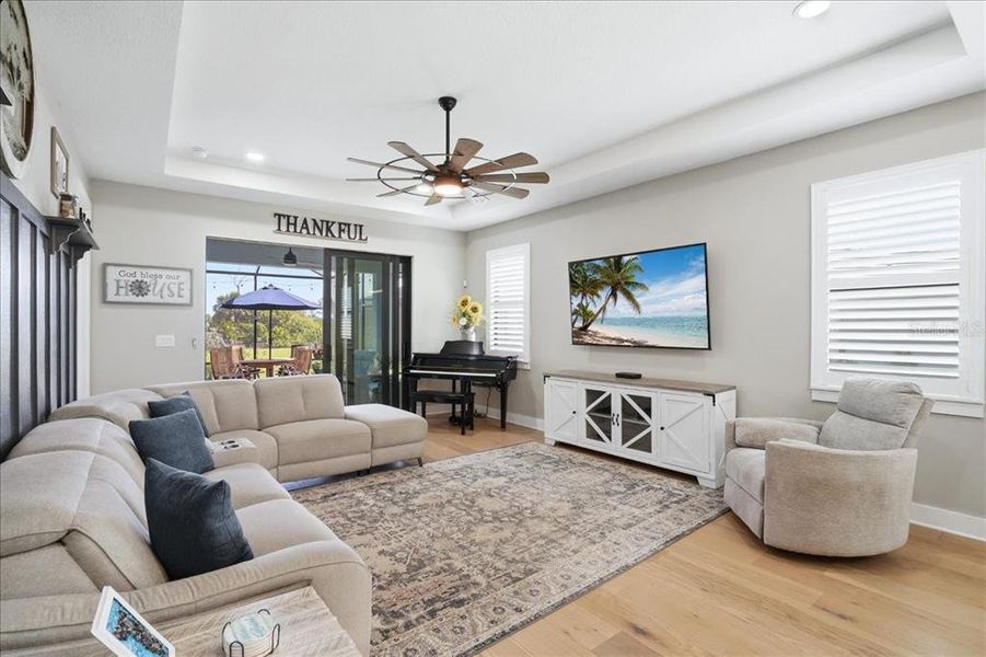 Furnished interior view inside a new home in , Venice (Image 31).