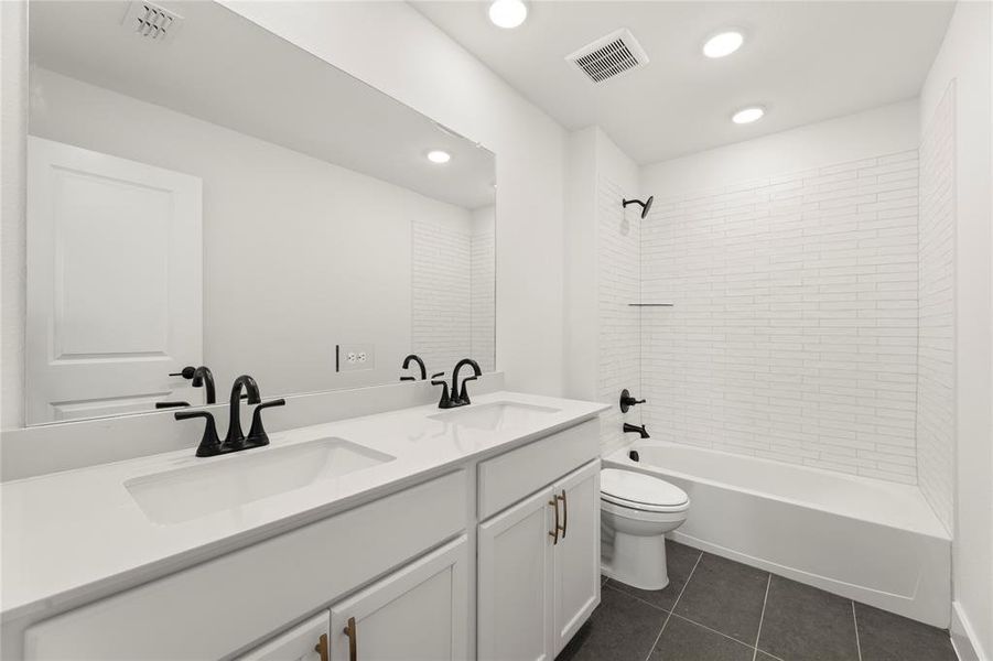 23. 3129 Eddington - 2ND Bath 23. 3129 Eddington - 2ND Bath