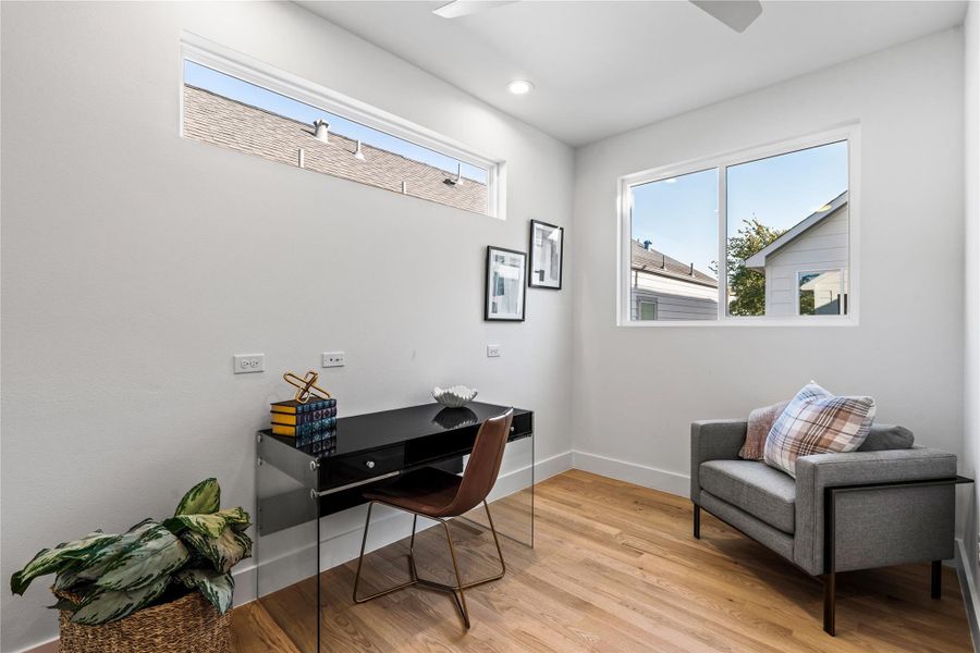 Bright & versatile office nook filled with natural light. Ideal for working from home, studying, or creating a cozy reading corner. Bright & versatile office nook filled with natural light. Ideal for working from home, studying, or creating a cozy reading corner.