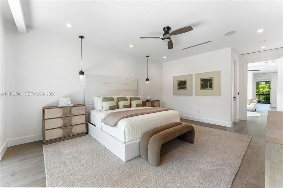 Furnished interior view inside a new home in , Fort Lauderdale (Image 9).