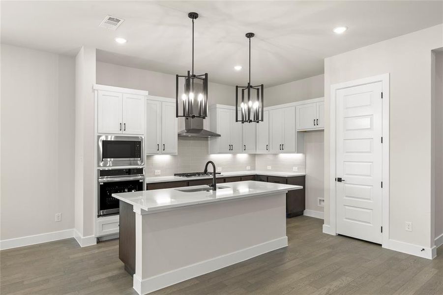 Furnished interior view inside a new home in The Highlands, Rockwall (Image 14).