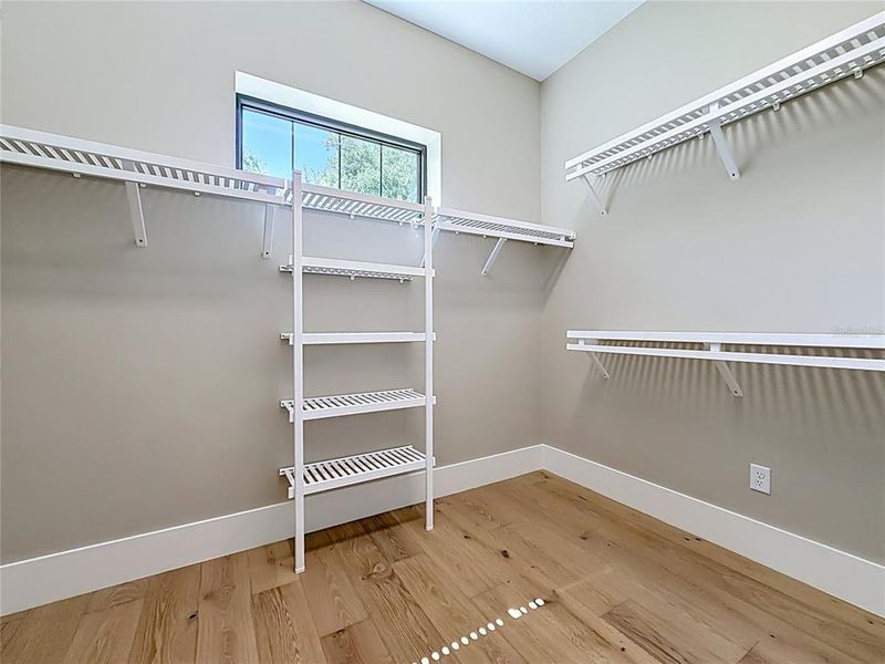 Spacious, unfurnished interior of a new home in , Howey-in-the-Hills (Image 13).