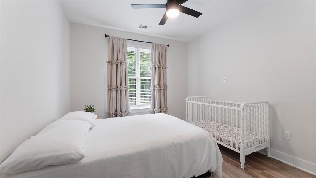 Furnished interior view inside a new home in Elkins Lake, Huntsville (Image 34).