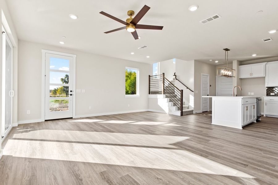 Spacious, unfurnished interior of a new home in Ten Mile Creek, Celina (Image 17).