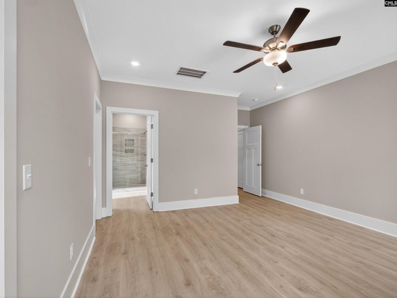 Spacious, unfurnished interior of a new home in Collins Cove, Chapin (Image 27).