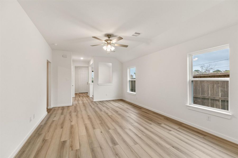 Spacious, unfurnished interior of a new home in Colony at Pinehurst, Pinehurst (Image 28).