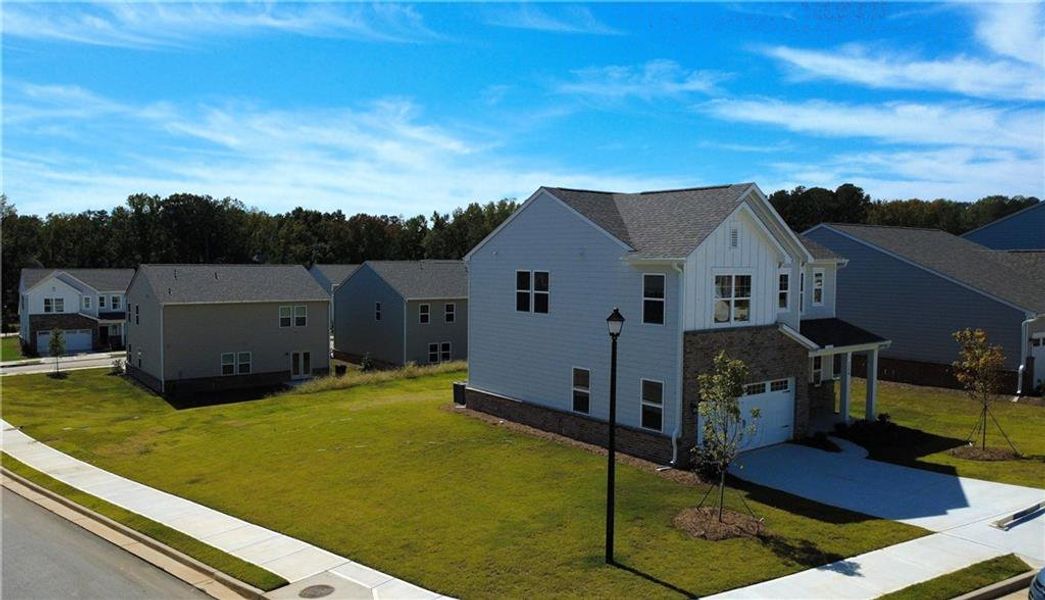 Image 12 of a home in Ashford Park.
