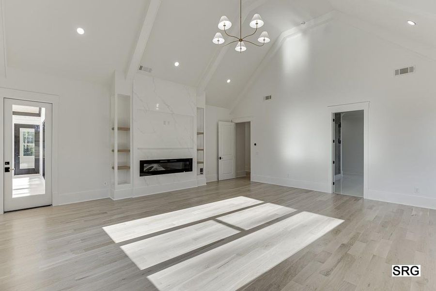 Spacious, unfurnished interior of a new home in , Lawrenceville (Image 19).