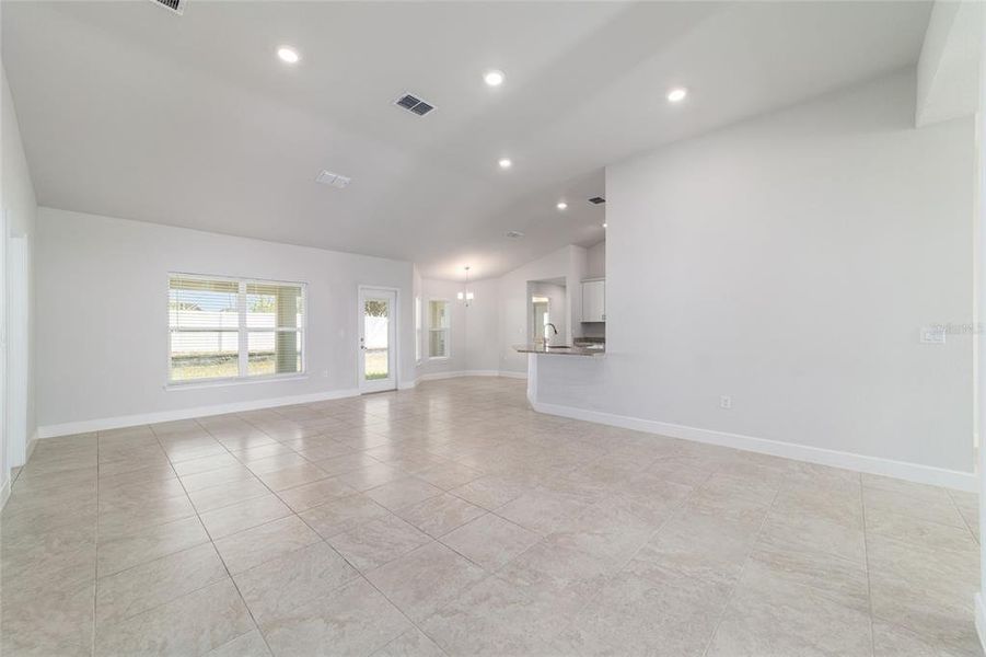 Spacious, unfurnished interior of a new home in Brookhaven, Ocala (Image 53).