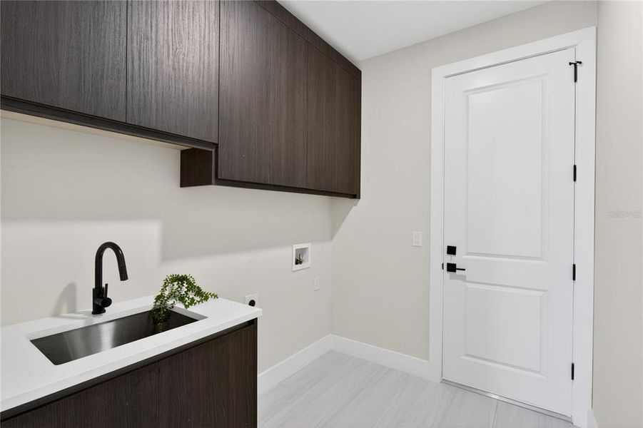 Furnished interior view inside a new home in , Cape Coral (Image 13).