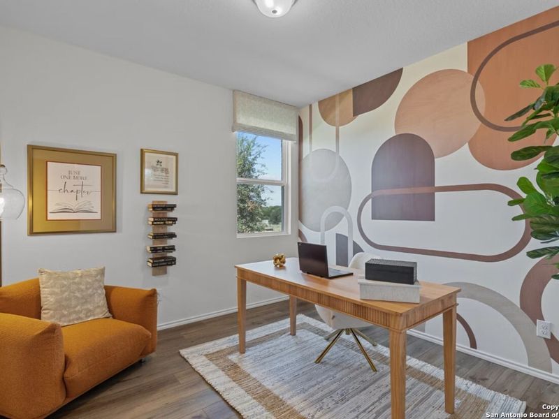 Furnished interior view inside a new home in Hickory Ridge, San Antonio (Image 13). Furnished interior view inside a new home in Hickory Ridge, San Antonio (Image 13).