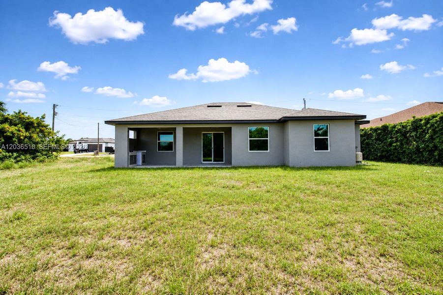 Exterior details and patio area of a home in , Lehigh Acres (Image 25).