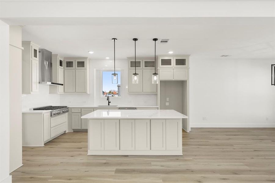 10. 1360 Porter - Kitchen