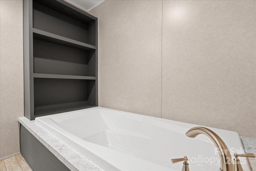 Image 33 of a home in . Image 33 of a home in .