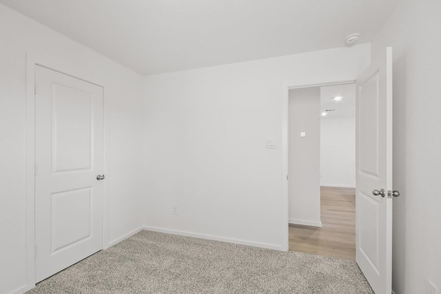 Spacious, unfurnished interior of a new home in Sunset Valley, Hockley (Image 14).