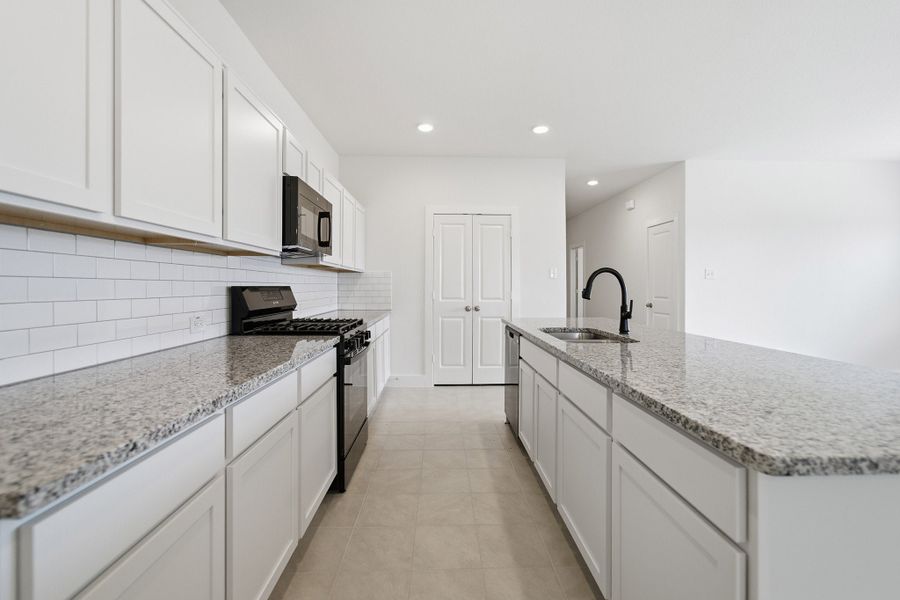 Furnished interior view inside a new home in Harvest Pointe, Needville (Image 8).