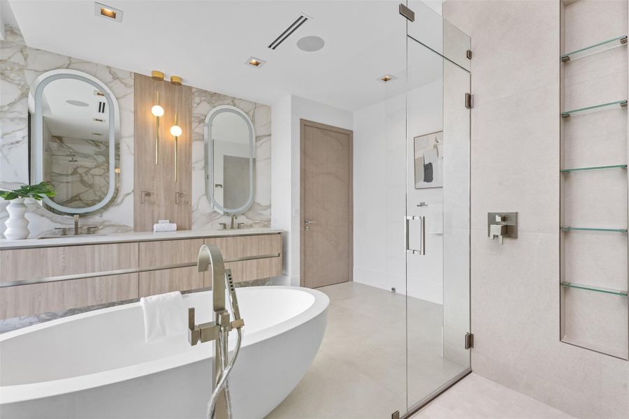 Furnished interior view inside a new home in , Fort Lauderdale (Image 14).