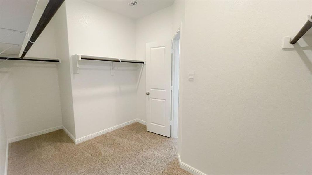 Spacious, unfurnished interior of a new home in Terra Trace, Fort Worth (Image 9).