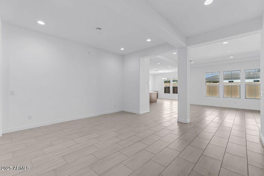 7632 W Remuda Drive ~ Ready Now!