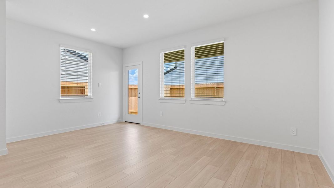 Spacious, unfurnished interior of a new home in Lexington Village, Missouri City (Image 26). Spacious, unfurnished interior of a new home in Lexington Village, Missouri City (Image 26).
