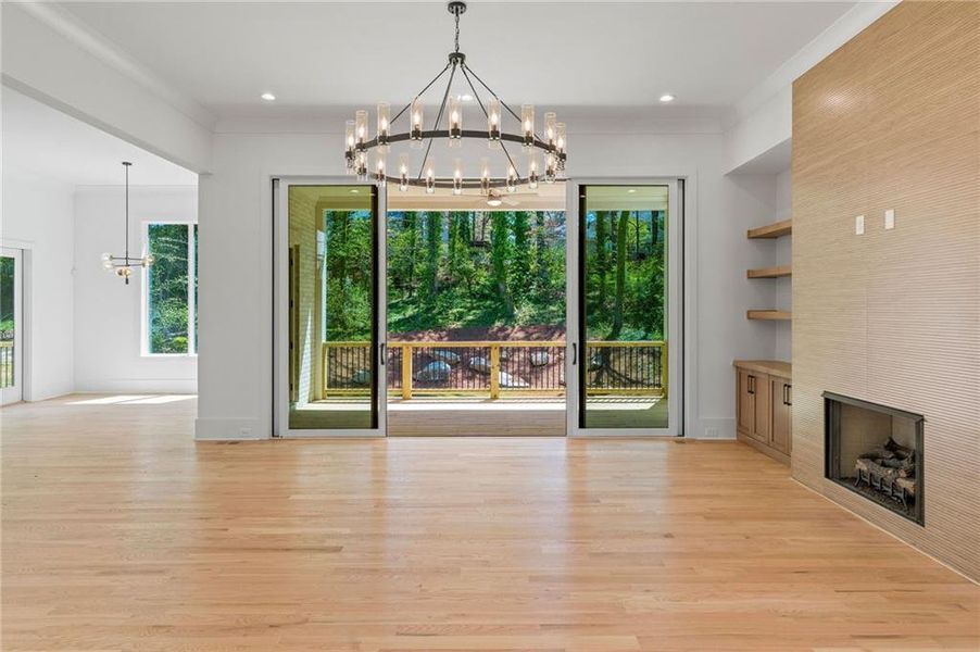 Spacious, unfurnished interior of a new home in , Marietta (Image 59).