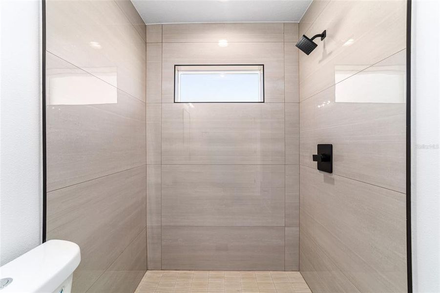 Image 43 of a home in .