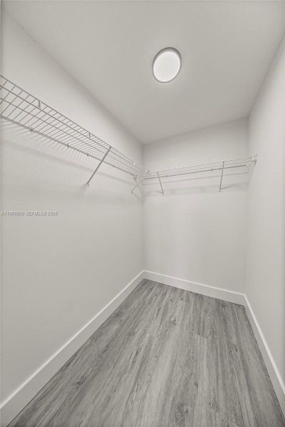 Spacious, unfurnished interior of a new home in , Ocala (Image 24).