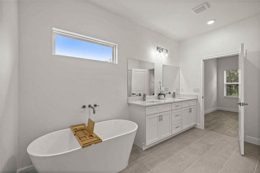 Furnished interior view inside a new home in , Ocala (Image 8).