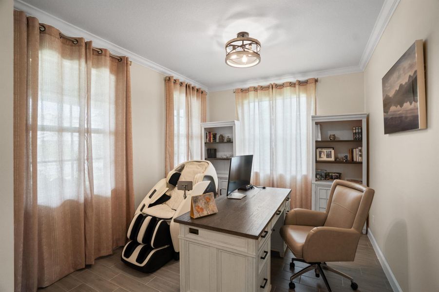 Furnished interior view inside a new home in , Loxahatchee (Image 34).