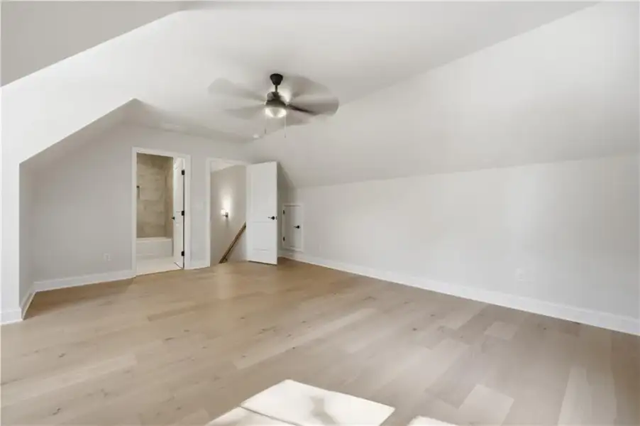 Spacious, unfurnished interior of a new home in , Gainesville (Image 25). Spacious, unfurnished interior of a new home in , Gainesville (Image 25).