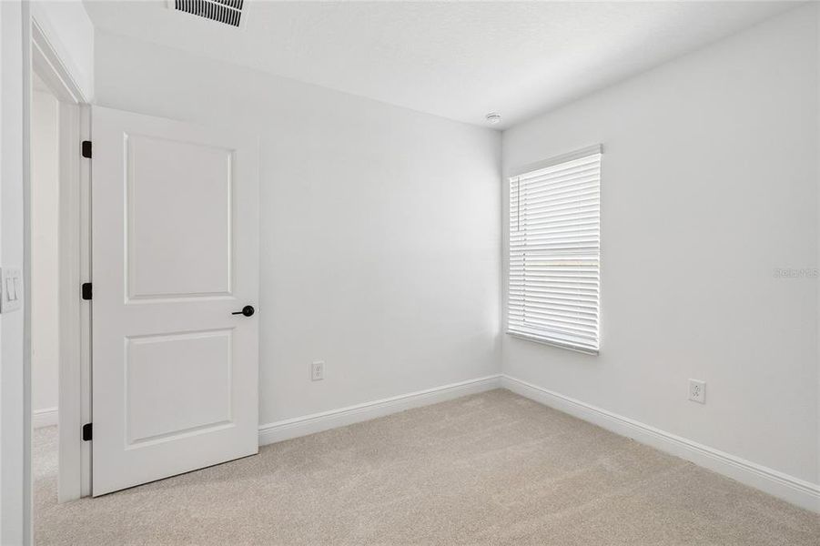 Spacious, unfurnished interior of a new home in SeaFlower, Bradenton (Image 17).