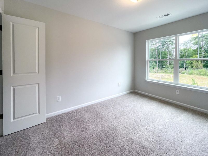 Spacious, unfurnished interior of a new home in Fairview Village Townhomes, Simpsonville (Image 12).