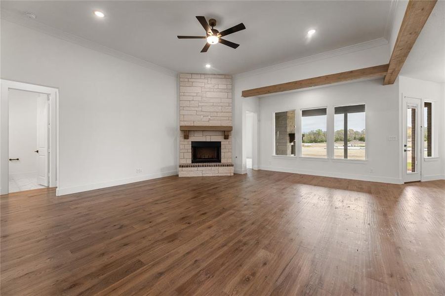 Spacious, unfurnished interior of a new home in King Crossing Estates, Van Alstyne (Image 36).