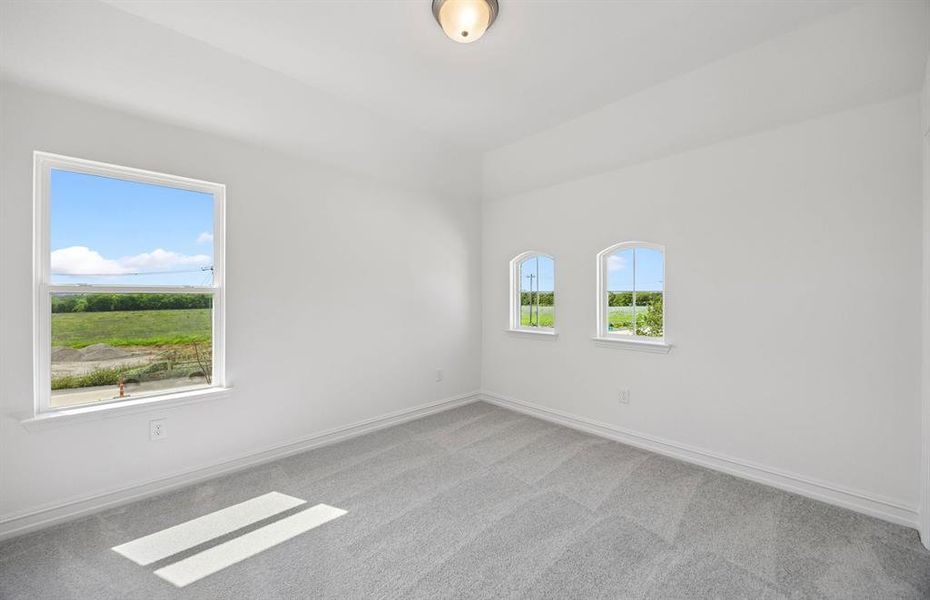 Secondary bedroom
