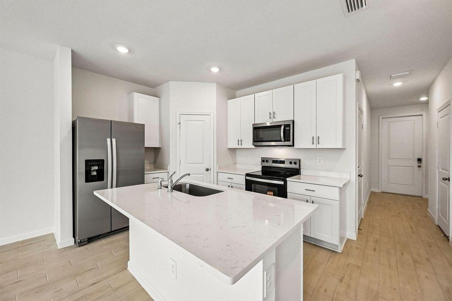 646 Salisbury Cir- (13)
