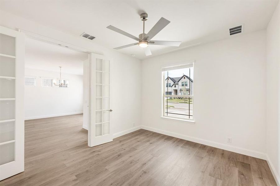 Spacious, unfurnished interior of a new home in Union Park Classic 60, Little Elm (Image 31). Spacious, unfurnished interior of a new home in Union Park Classic 60, Little Elm (Image 31).