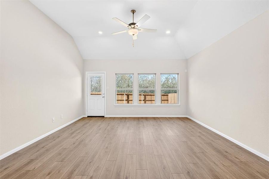 Spacious, unfurnished interior of a new home in Forest Park, Princeton (Image 34).